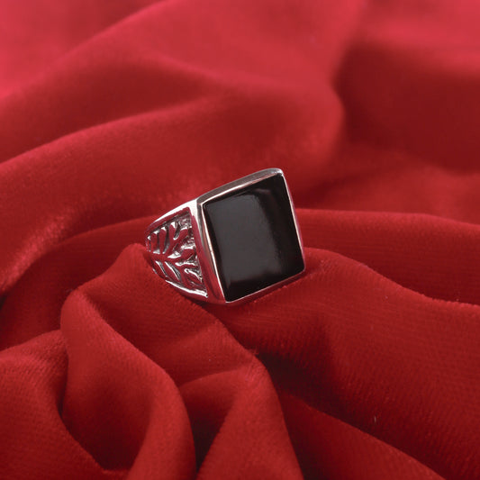 Fusionari 925 Sterling Silver Black Onyx Ring for Women | Handmade Minimalist Jewelry | Unique Protective Stone Design | One Piece