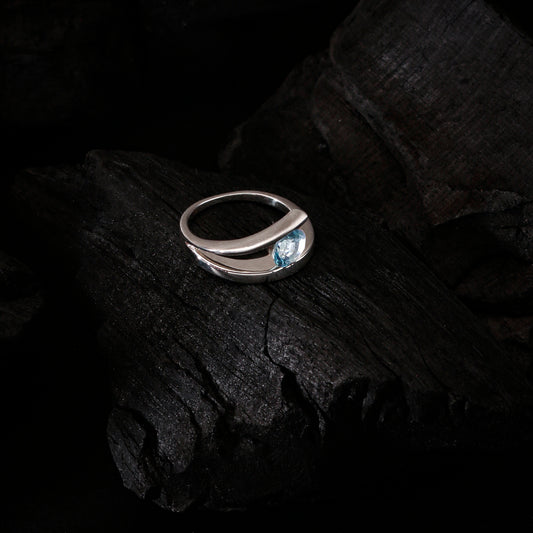 Fusionari 925 Sterling Silver Blue Topaz Ring for Women | Handmade Minimalist Jewelry | Unique Healing Crystal Design | One Piece