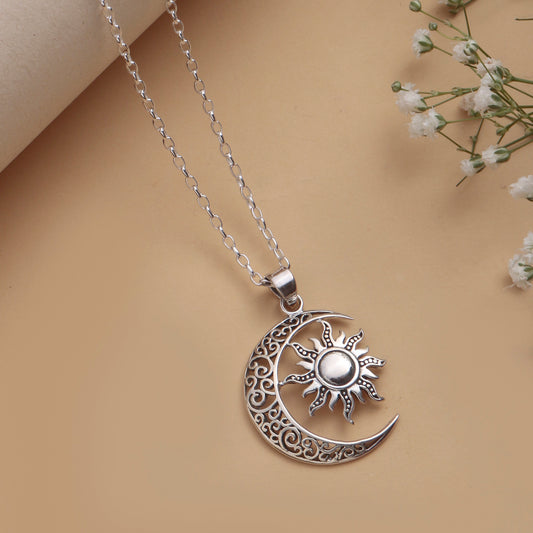 Fusionari 925 Sterling Silver Pendant with Chain for Women | Necklace | Party Wear Jewellery | Designer Wedding Pendant Set | Elegant Gift for Her | Fashion Necklace Women |