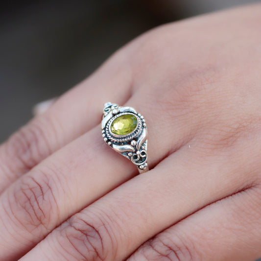 925 Silver Peridot Ring elegant design, timeless sophistication, perfect for women and girls