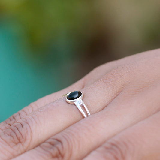 925 Sterling Silver Black Onyx Ring  Sleek and Sophisticated Gemstone Jewelry for Women, Perfect for Everyday Elegance or Special Occasions