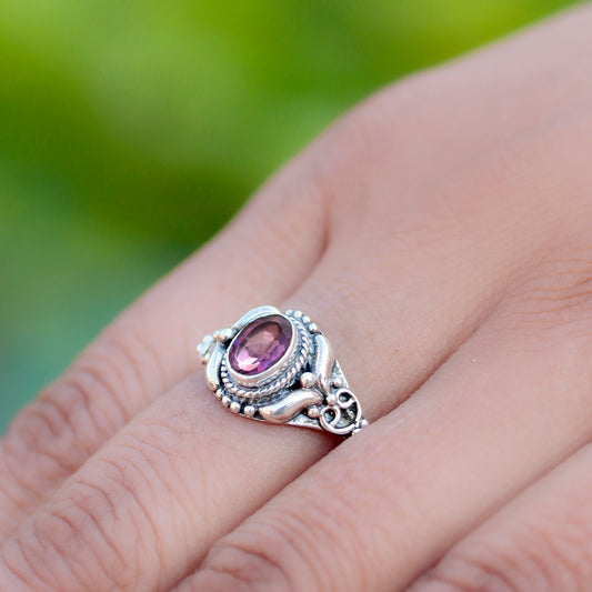 925 Silver Amethyst Ring –elegant design, timeless sophistication, perfect for women and girls