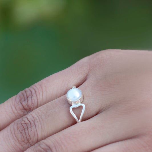 925 Sterling Silver Pearl Ring for Women – Elegant Heart Band Design, Perfect for Weddings, Parties, and Everyday Wear