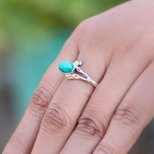 925 Sterling Silver Turquoise Ring Stunning Oval Gemstone Design for Women, Perfect for  Everyday Looks
