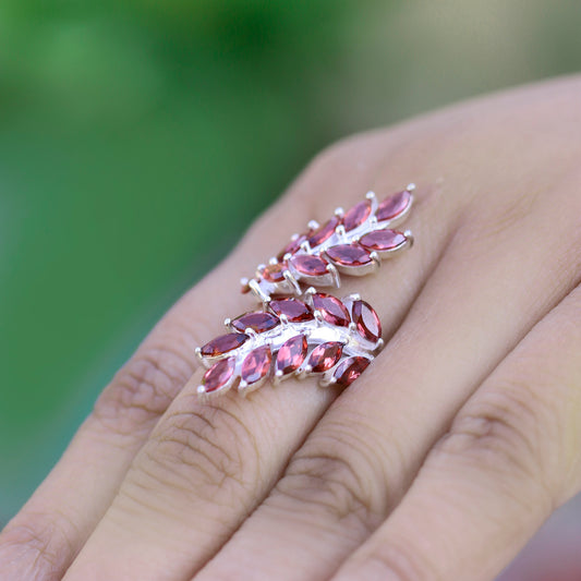 925 Sterling Silver Garnet Ring  Stunning Red Gemstone Design for Women, Perfect for Elegant, Romantic, and Everyday Looks