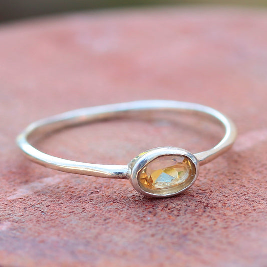 925 Sterling Silver Citrine Ring – Elegant Round Gemstone Design for Women Perfect for Parties and Everyday Wear