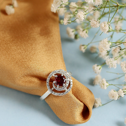 925 Silver Garnet zircon Stone Ring – Deep red garnet, elegant design, timeless sophistication, perfect for women and girls. Luxurious appeal