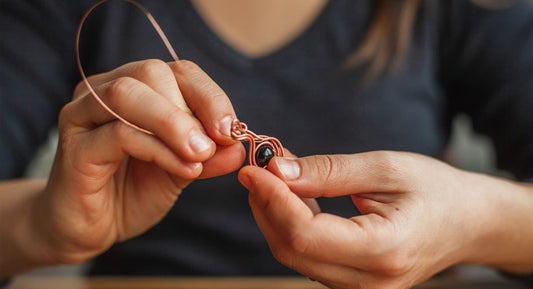 How to Make a Simple Handicraft Wire-Wrapped Ring