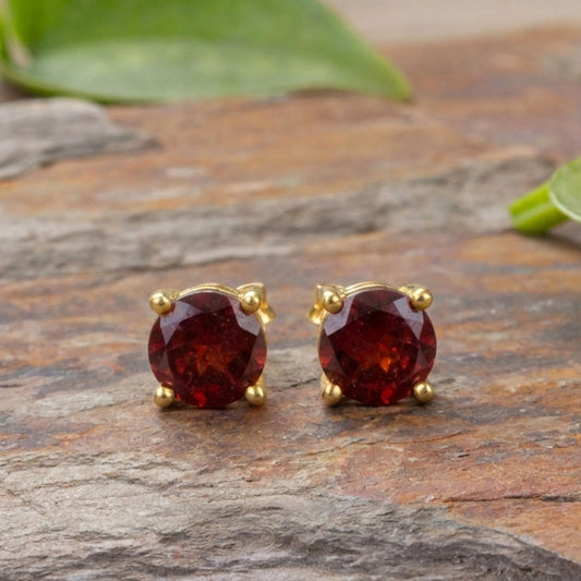 925 Silver Round faceted Garnet in Prongs setting with Push closure with Gold Plating