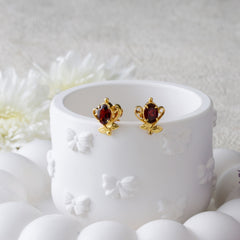 Rasala – Garnet Gold-Plated Stud Earrings