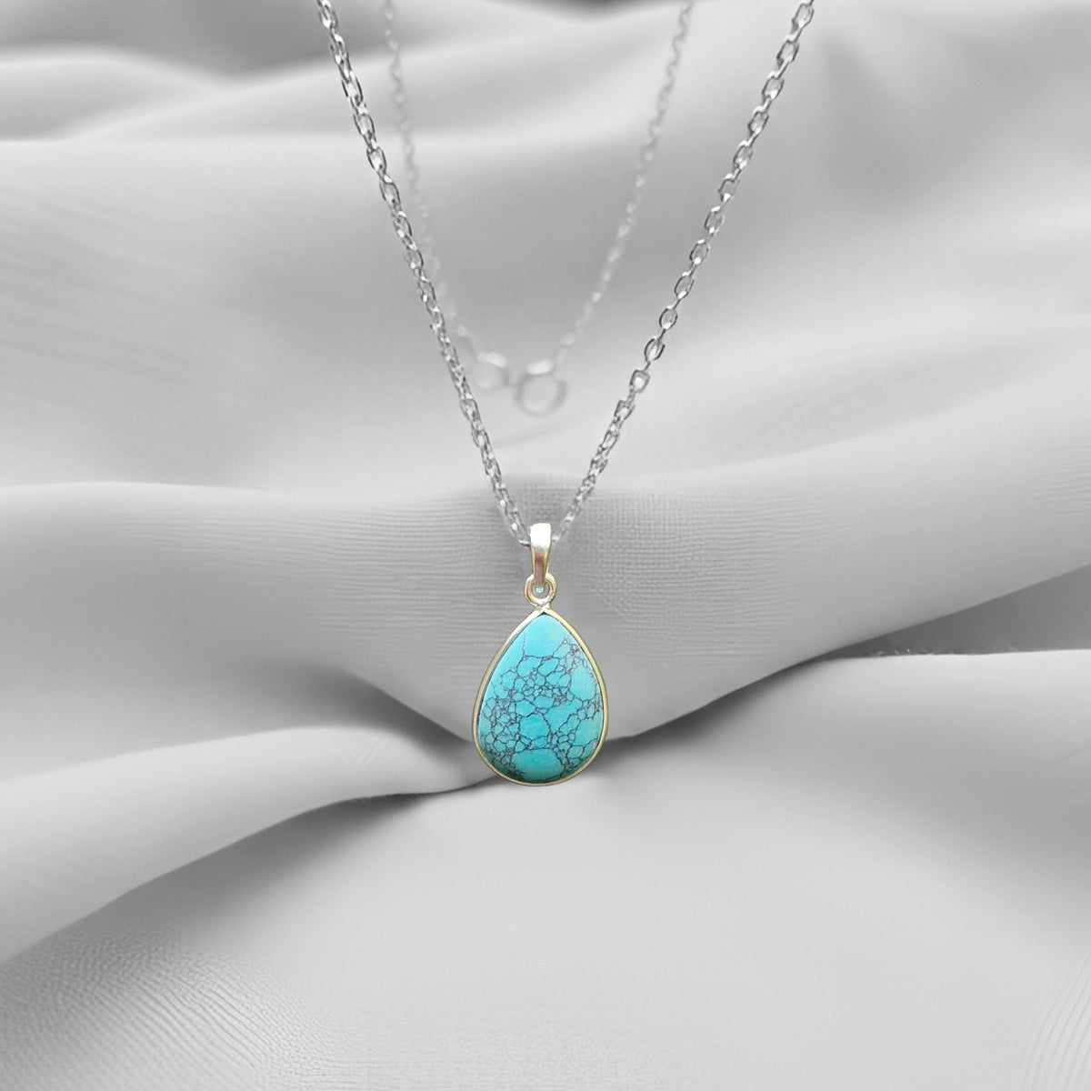 925 Silver Turquoise Stone  Pendant with 18" Chain   Elegant and Unique Jewelry Piece
