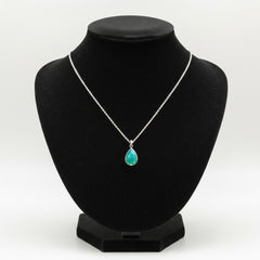 Sterling Silver Pendant with Natural Emerald – Gift of Elegance