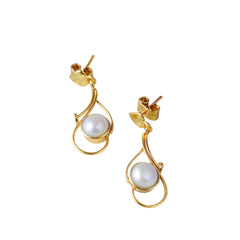 Swara – Pearl Gold-Plated Drop Earring