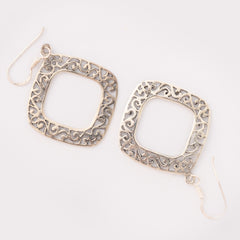Fusionari 925 Sterling Silver Earrings for Women | Handmade Minimalist Jewelry | Lightweight Classic Design | Size 4.5x2.8 cm | 1 Pair