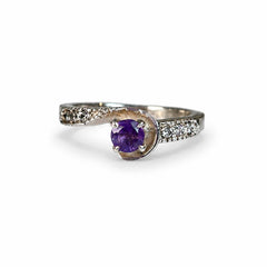 Aru - Amethyst Silver Ring