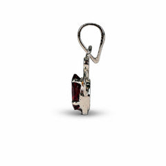 925 Silver Handmade Garnet Oval Gemstone Pendant with Curved Leaf Design