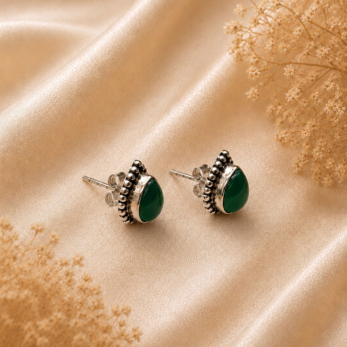 FUSIONARI 925 Sterling Silver Green Onyx Pear Teardrop Stud Earrings