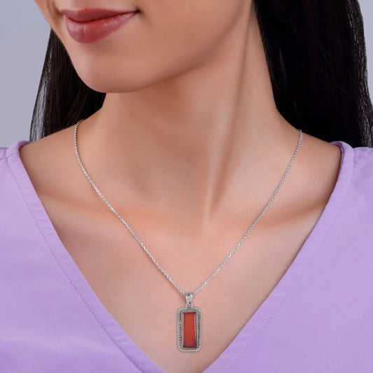 Fusionari 925 Sterling Silver Carnelian Pendant Necklace for Women with 18" Chain | Handmade Minimalist Jewelry | Elegant Sparkling Design | Size 4.5x1.2 cm |
