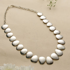 Vritta – Sculpted Silver Necklace