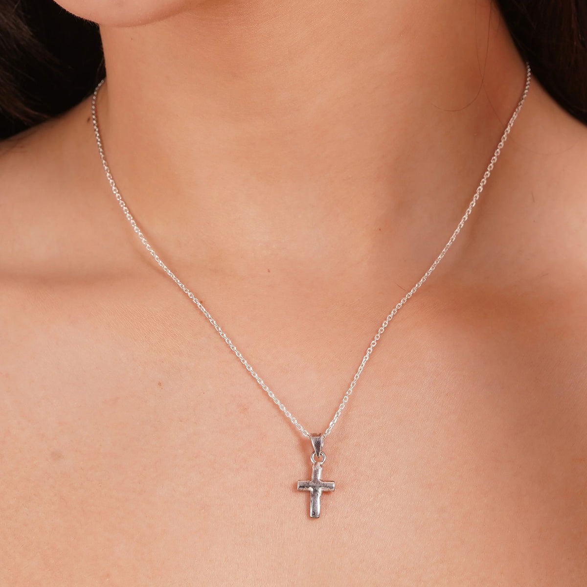 925 Sterling Silver Minimal Cross Pendant Classic Plus Symbol Design