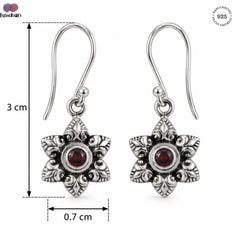 Kund – Garnet Silver Drop Earrings