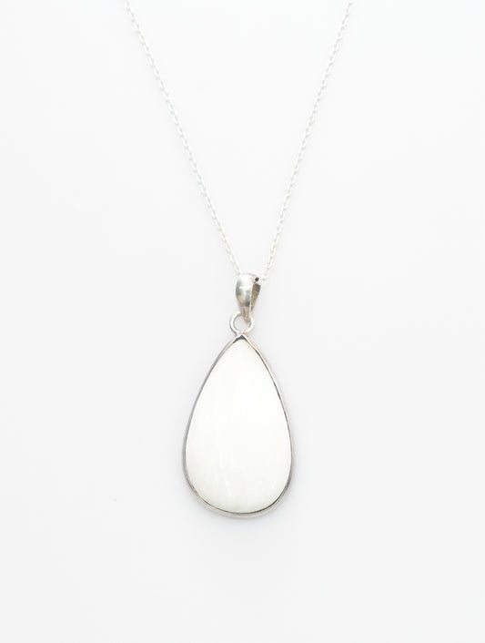 925 Sterling Silver Handmade Scolecite Gemstone Teardrop Pendant for Women and Girls