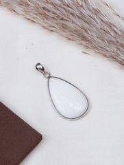 925 Sterling Silver Handmade Scolecite Gemstone Teardrop Pendant for Women and Girls