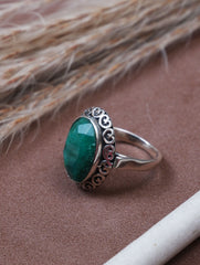 925 Sterling Silver Green Emerald Gemstone Ring Handmade Style Oval Design for Women