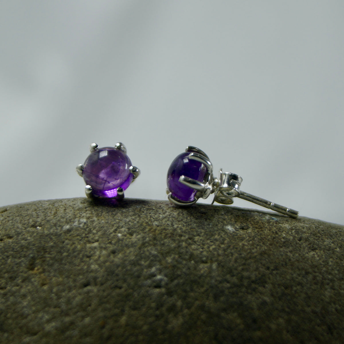 Bindi –  Amethyst Silver Stud Earrings