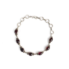 925 Handcrafted Sterling Silver Bracelet with Garnet Gemstones - Elegant Oval Design for Timeless Style and Special Occasions