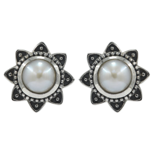 925 Silver Double Pearl Ear Tops – Sophisticated, timeless jewelry featuring two natural pearls. Perfect gift for women on any occasion