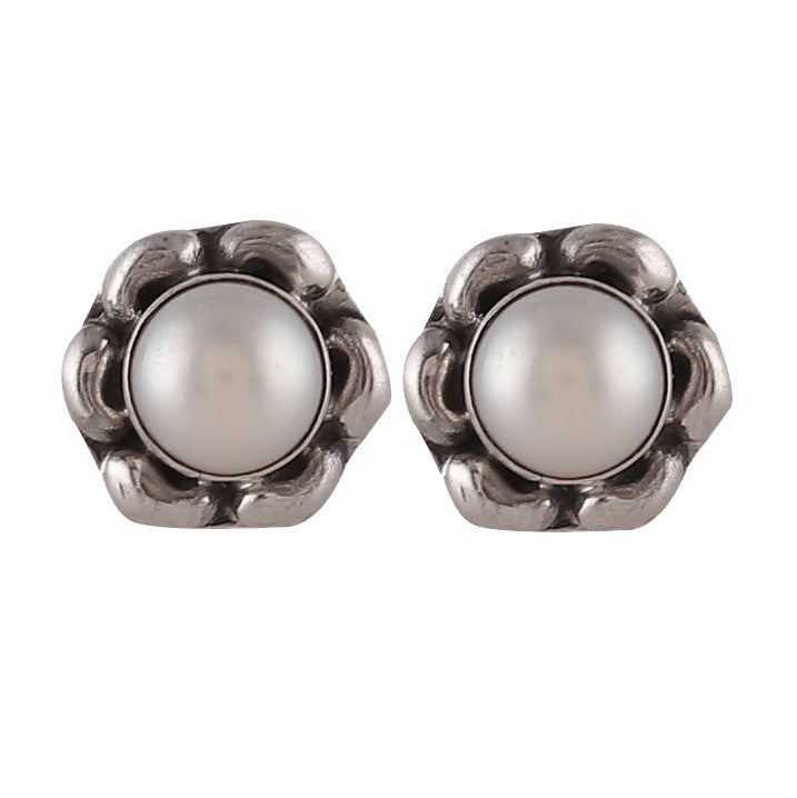Elegant Pearl Eartops in Sterling Silver - Timeless Jewelry for Women