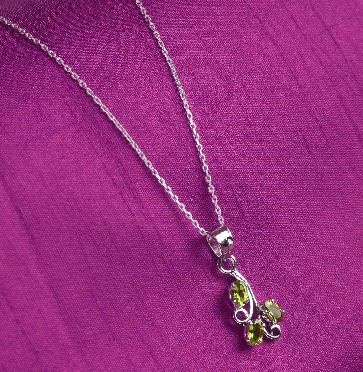 Fusionari 925 Sterling Silver Paridot Pendant without Chain | Handcrafted Light Green Gemstone Jewelry | Elegant Calming Design