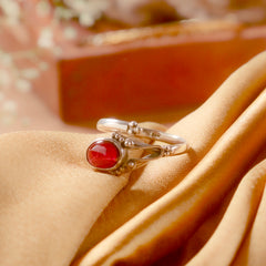 925 Silver Garnet Sterling Silver Ring  Handcrafted Red Gemstone Jewelry, Luxury Gift for Her, Elegant Women’s Ring, Classic Style