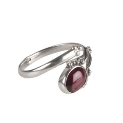 925 Silver Garnet Sterling Silver Ring  Handcrafted Red Gemstone Jewelry, Luxury Gift for Her, Elegant Women’s Ring, Classic Style