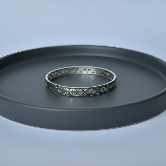 Fusionari 925 Sterling Silver Bangle for Women | Handmade Minimalist Jewelry | Unique Healing Crystal Design |
