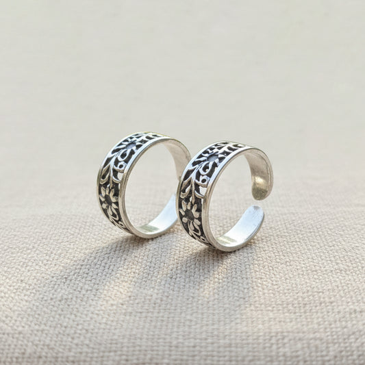 Fusionari 925 Sterling Silver Adjustable Toe Ring  Elegant Handcrafted Silver Jewelry, Minimalist Design, Comfortable Daily Wear, Gift for Her