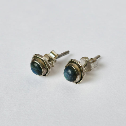 Fusionari 925 Sterling Silver Labradorite Eartops for Women | Handmade Minimalist Jewelry | Unique Healing Crystal Design | Size 1.5x7 cm | One Pair