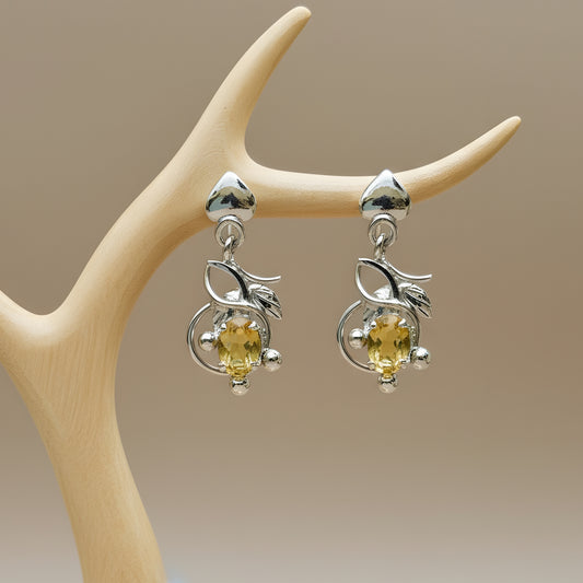 Fusionari 925 Sterling Silver Citrine Earrings for Women | Handmade Minimalist Jewelry | Unique Healing Crystal Design | Size 2.6x1.3 cm | One Pair