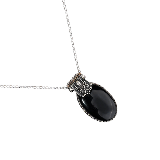 925 Silver Timeless Elegance: Handcrafted Luxury Silver Jewelry – Black Onyx Pendants, Stunning Earrings, and Statement Rings