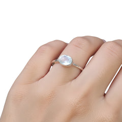 925 Sterling Silver Moonstone Ring – Iridescent Gemstone Jewelry, Calming Energy Ring, Handcrafted Luxury Gift for Her