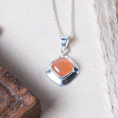 Silver Carnelian Pendant