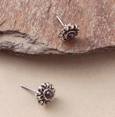 Silver Garnet Eartops